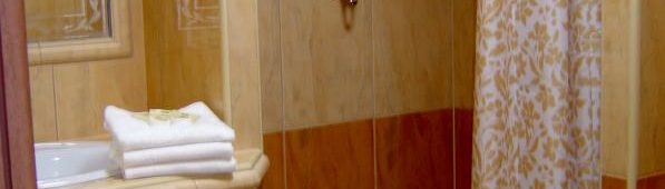 Golden Golem hotel - double pokoj - levné kvalitní ubytování Praha - parkoviště zdarma - Rodinný hotel v Praze 8 (Březiněves) - GOLDEN GOLEM Hotel