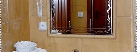 Golden Golem hotel - ubytování Praha -romantický apartmán - Rodinný hotel v Praze 8 (Březiněves) - GOLDEN GOLEM Hotel
