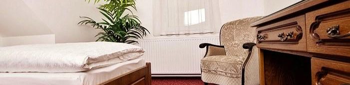 Golden Golem hotel Praha- čtyřlůžkový pokoj-rodinný pobyt v Praze za výhodné ceny - Rodinný hotel v Praze 8 (Březiněves) - GOLDEN GOLEM Hotel