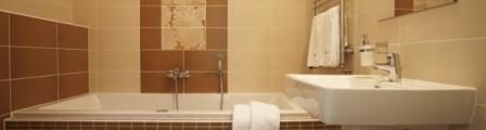 Koupelna Magnolie s perličkovou vanou - Ubytování Třeboň - Design hotel RomantiCK