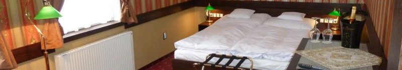HOTEL BERG – ubytování v romantickém hotelu na břehu Máchova jezera