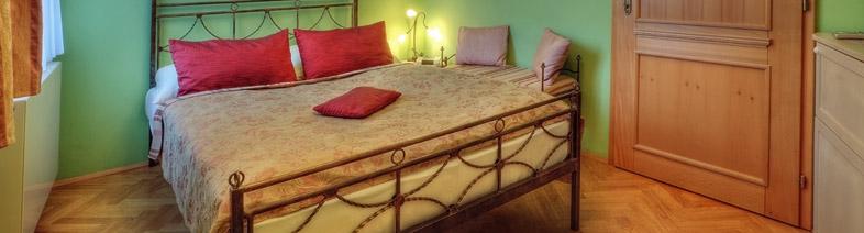 Governor - Pension Pohádka Praha - ubytování Malá Strana Praha - Penzion Hotel Praha Malá Strana