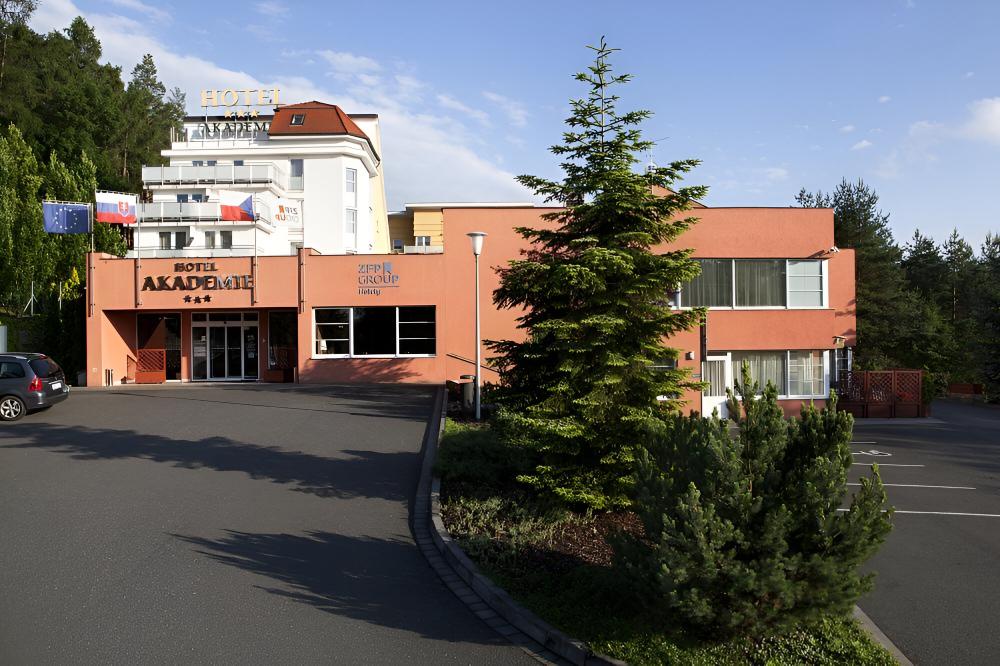 Hotel Akademie Naháč
