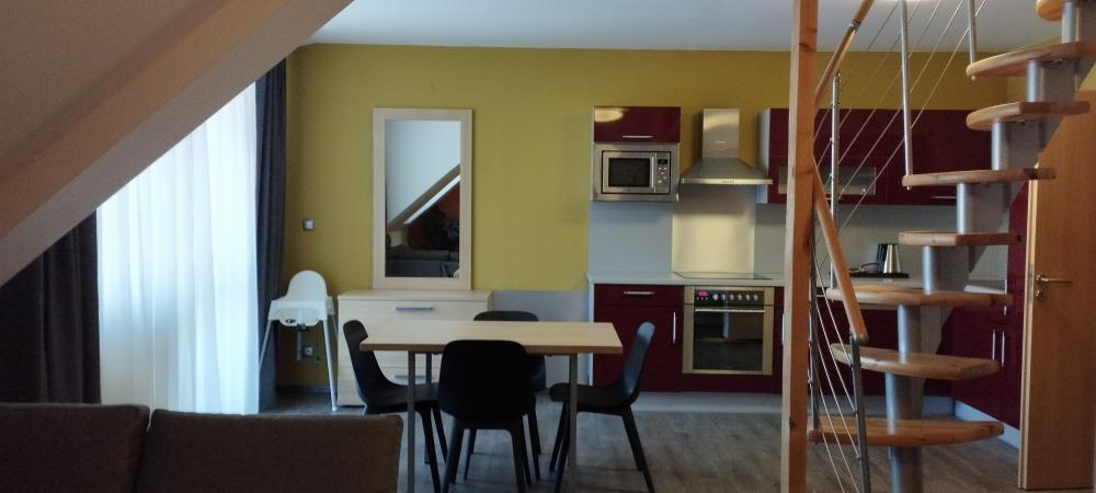 Apartmán Premium s balkonem a výhledem na jezero - kuchyňský kout