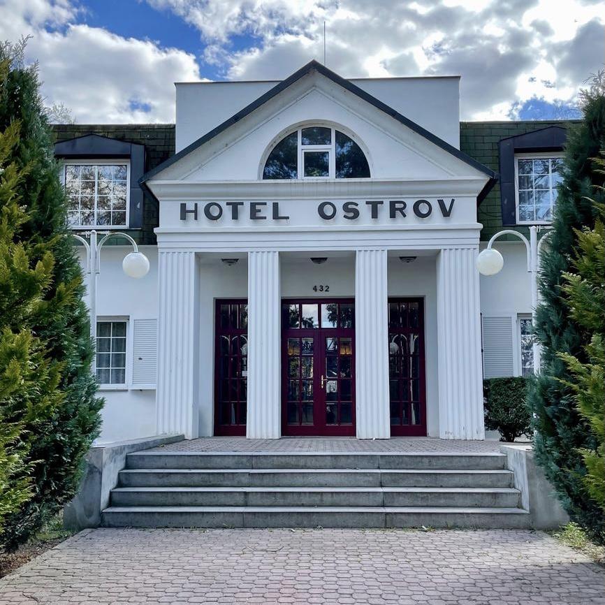 Hotel Ostrov