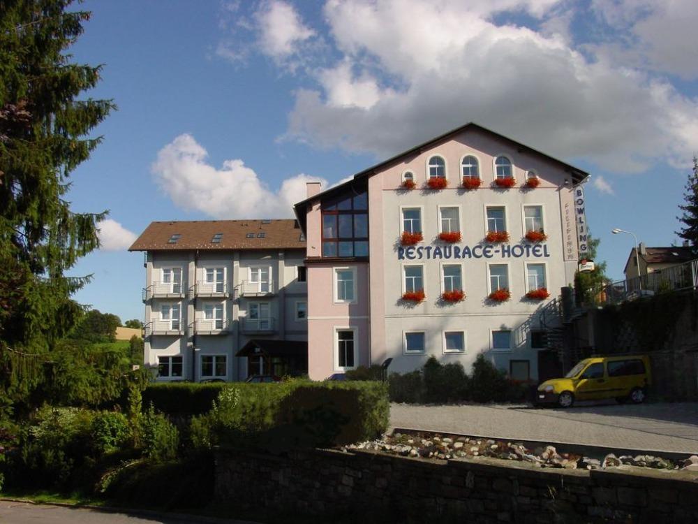 HOTEL FILIPINUM