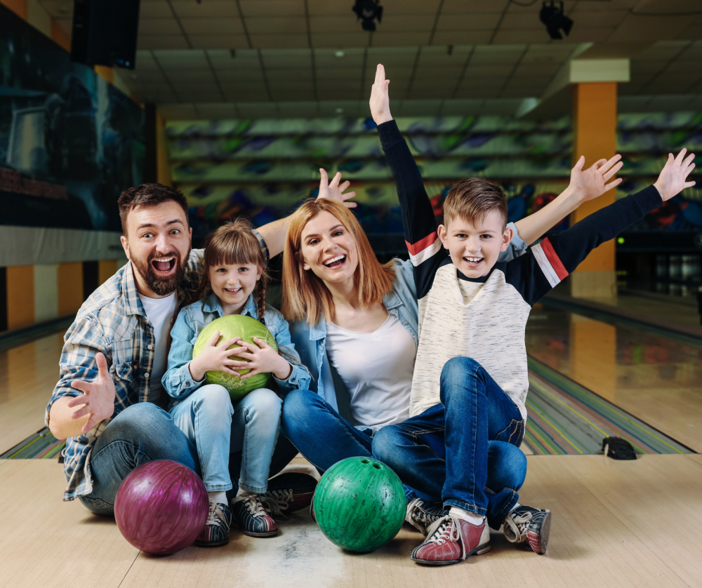 Family weekend full of fun – Bowling & Aquapark Barrandov