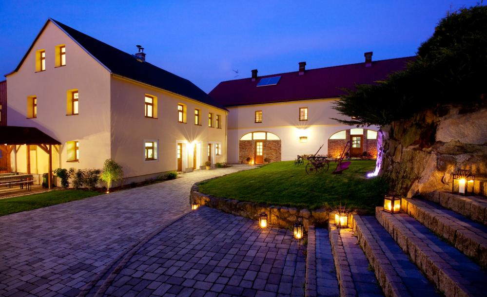 Dvůr Stráň