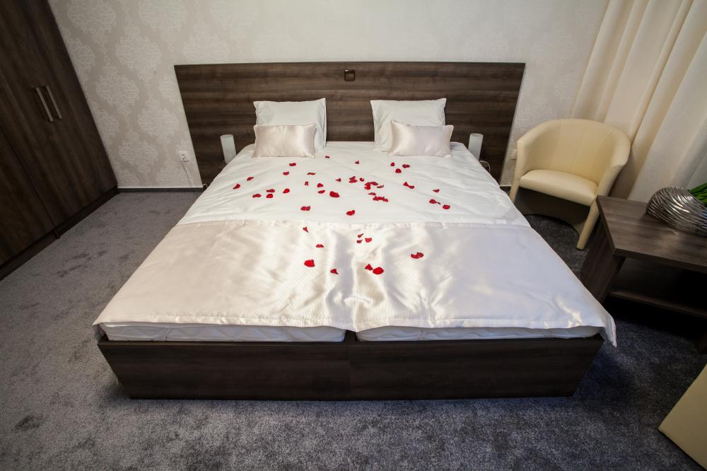 Manželská postel-lze oddělit