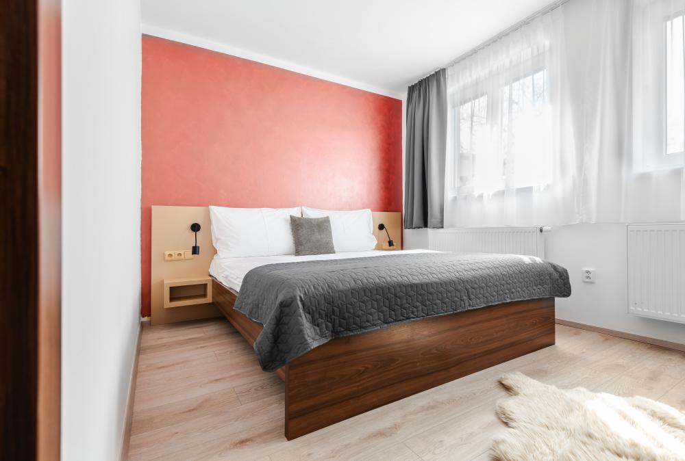 No. 28 - Dvojlůžkový deluxe s manželskou postelí