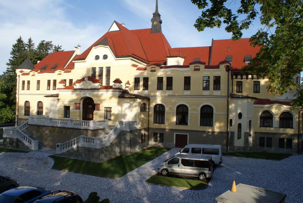 Rubezahl-Marienbad Historical Luxury Castle Hotel