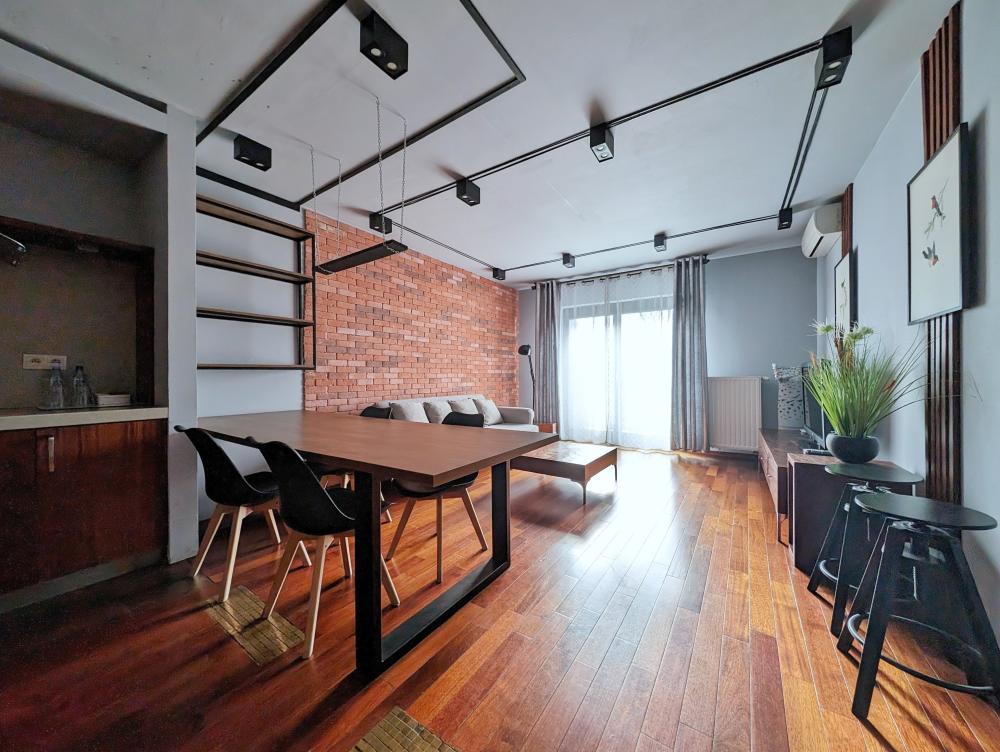 Superior z balkonem i klimatyzacją