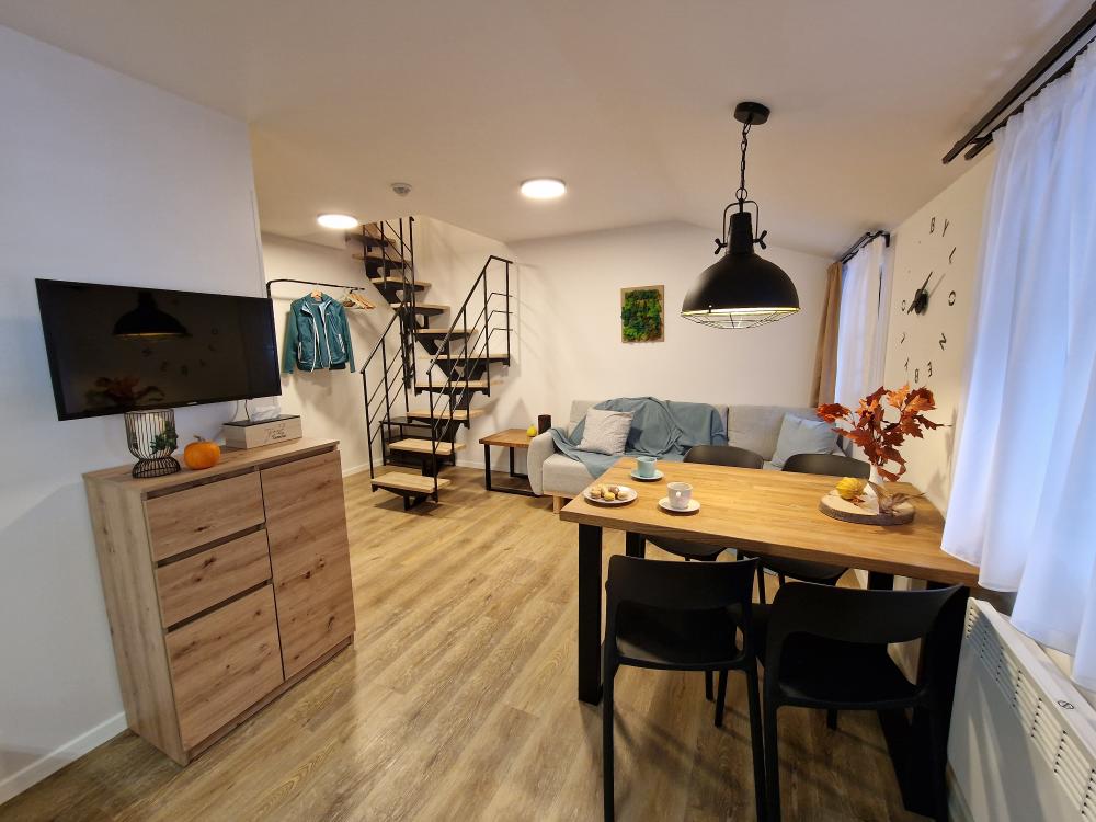 '50 mezonet schody L