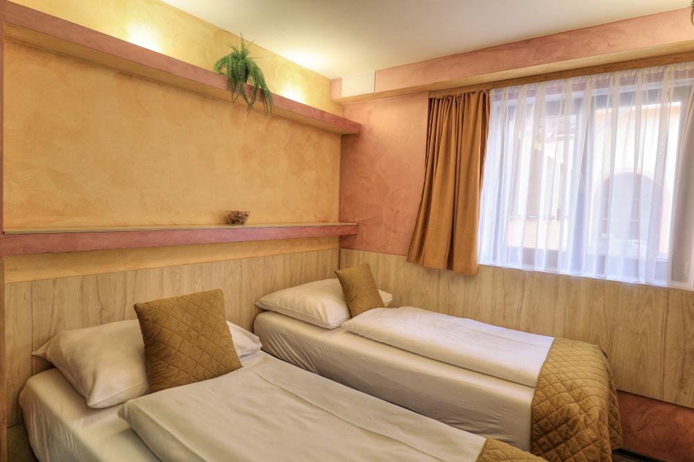 Dvoulůžkový apartmán s kuchyňským koutem č.6