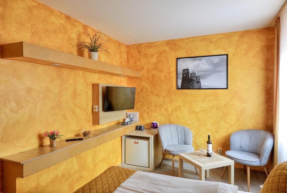 Dvoulůžkový pokoj s oddělenými lůžky nebo manželskou postelí č.3