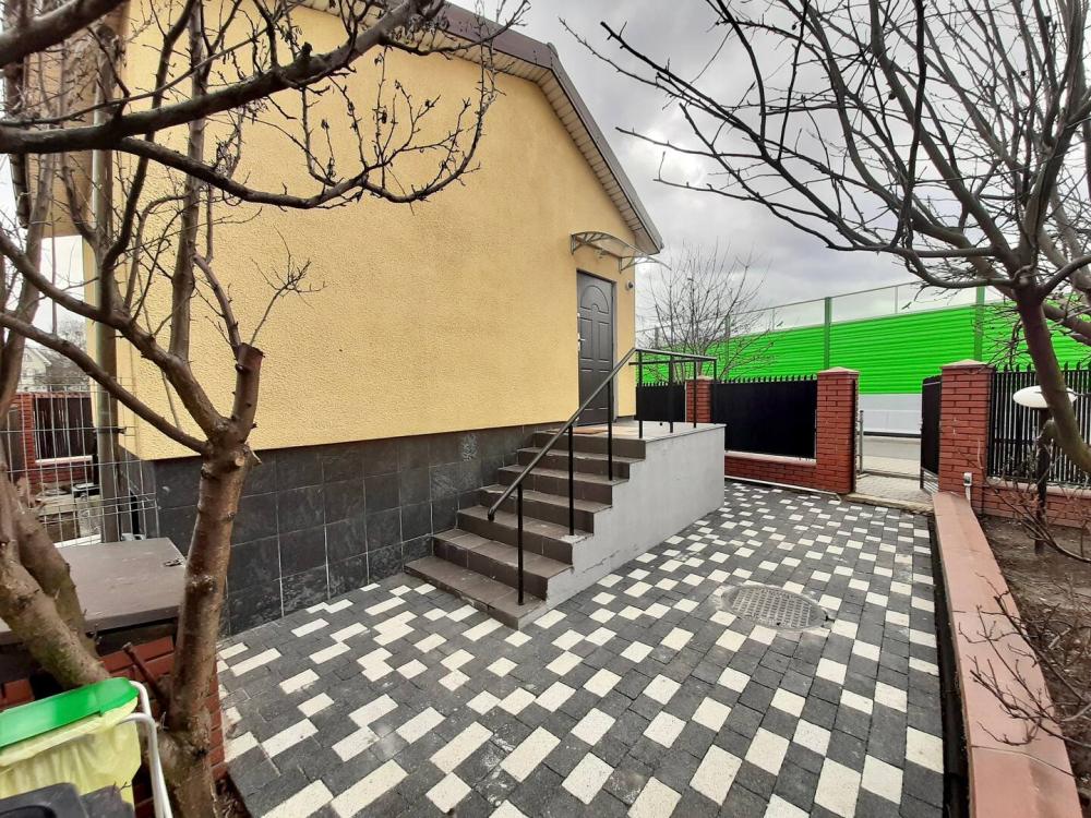 Cottage in Warsaw