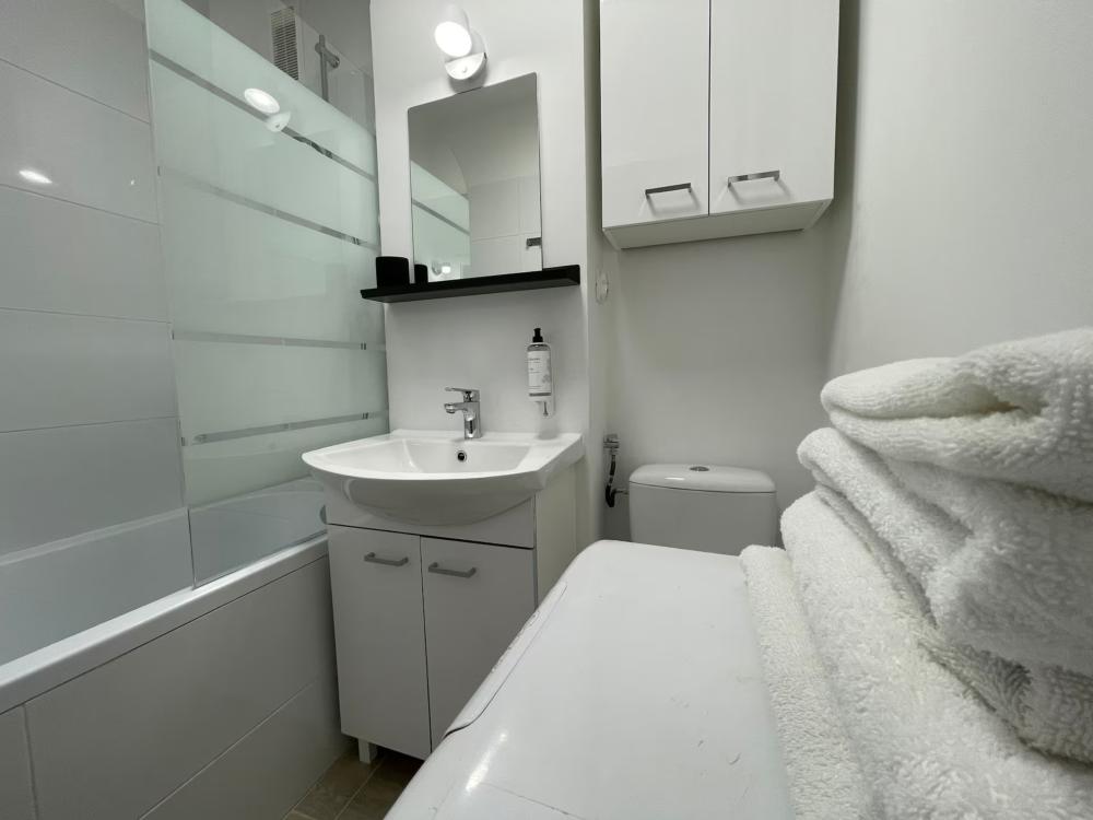 Chłodna Apartment
