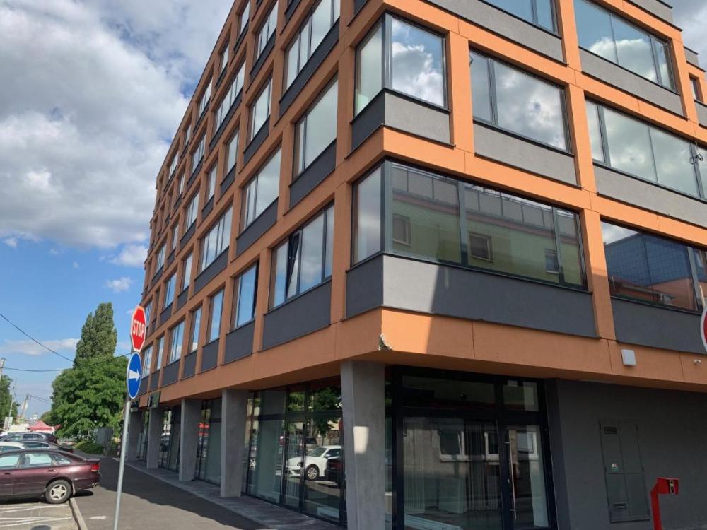 OI -Air-conditioned, 2 room apartment with terrace