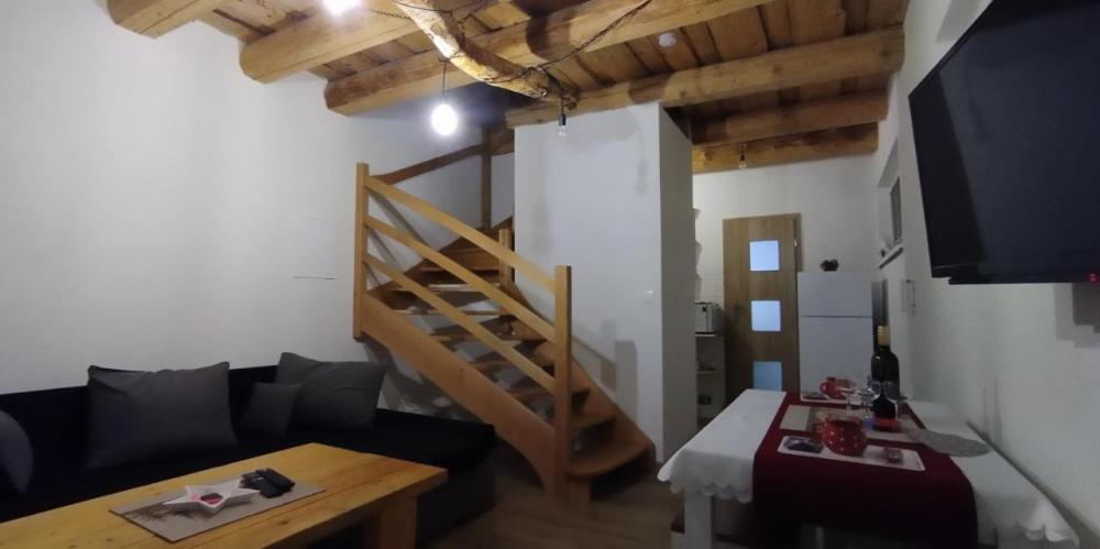 Apartment house with sauna and jacuzzi Svätý Kríž 3