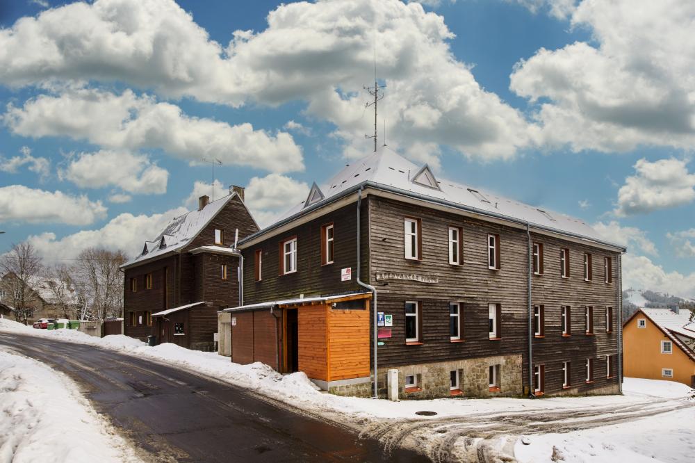 Abertamská Chata - celá - 40lůžek