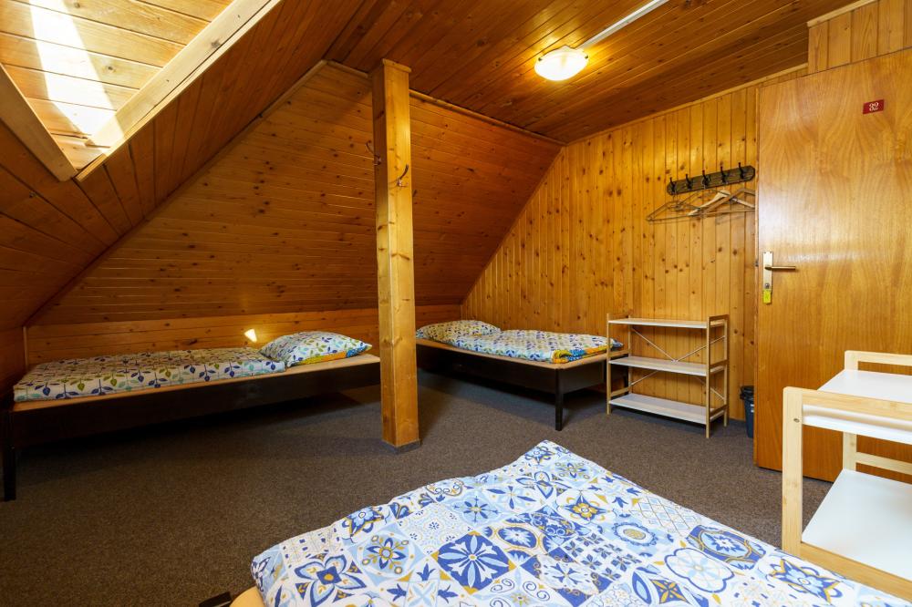 Abertamská Chata - Třílůžkový pokoj