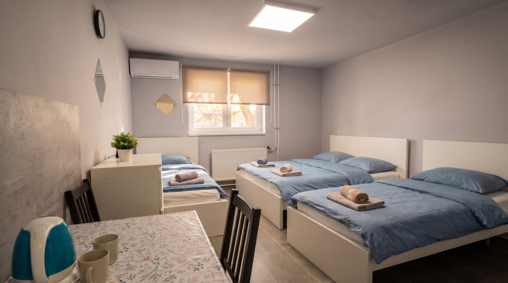 Apartment 9