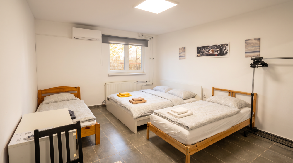 Apartment 10