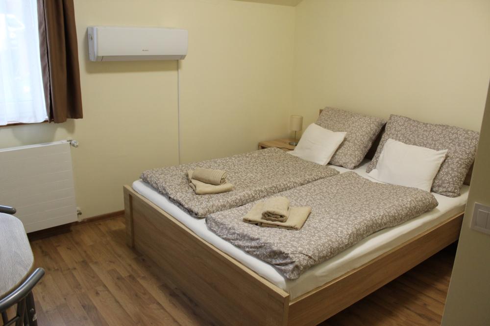 Standard franciaágyas szoba