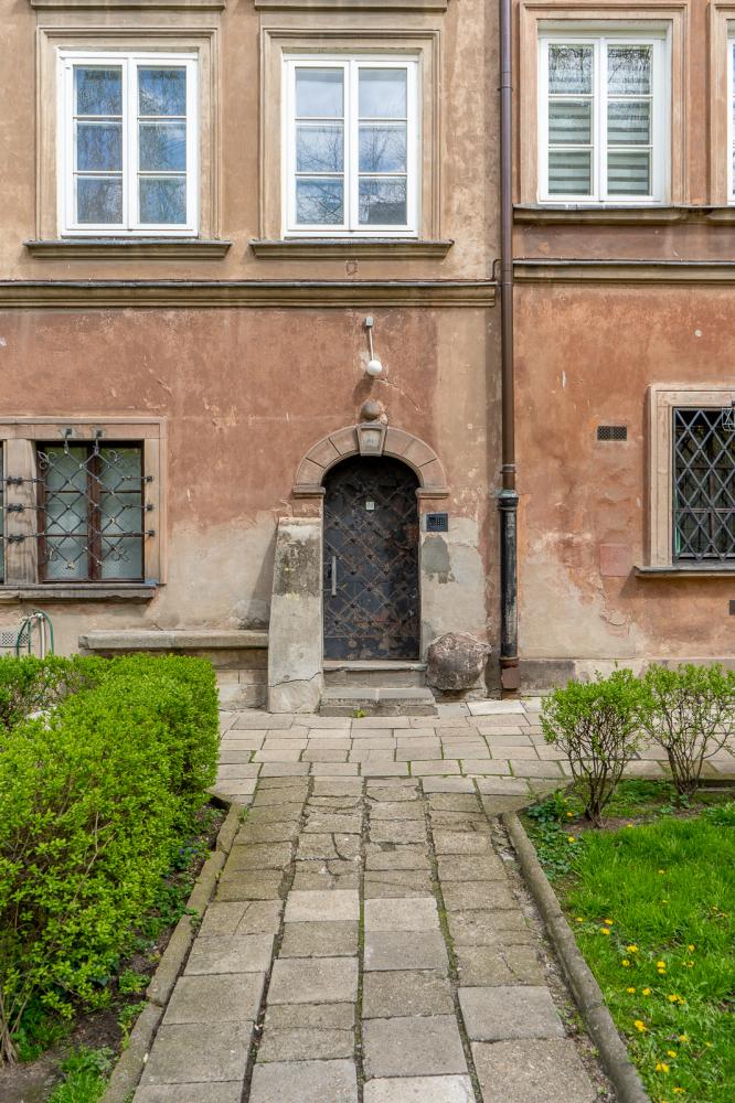 Warsaw Old Town Piwna