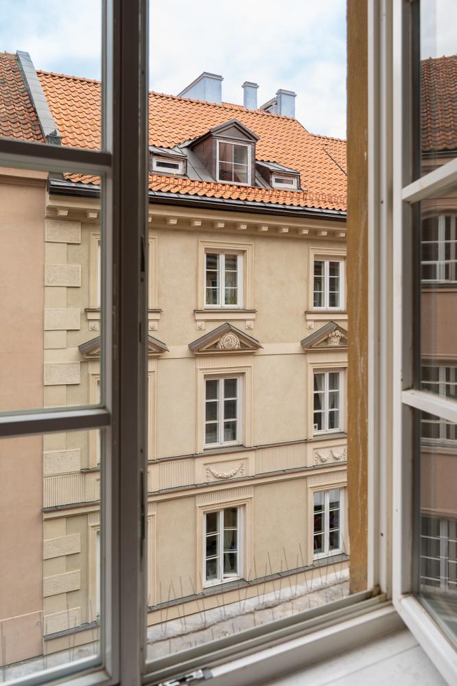Warsaw Old Town Piwna