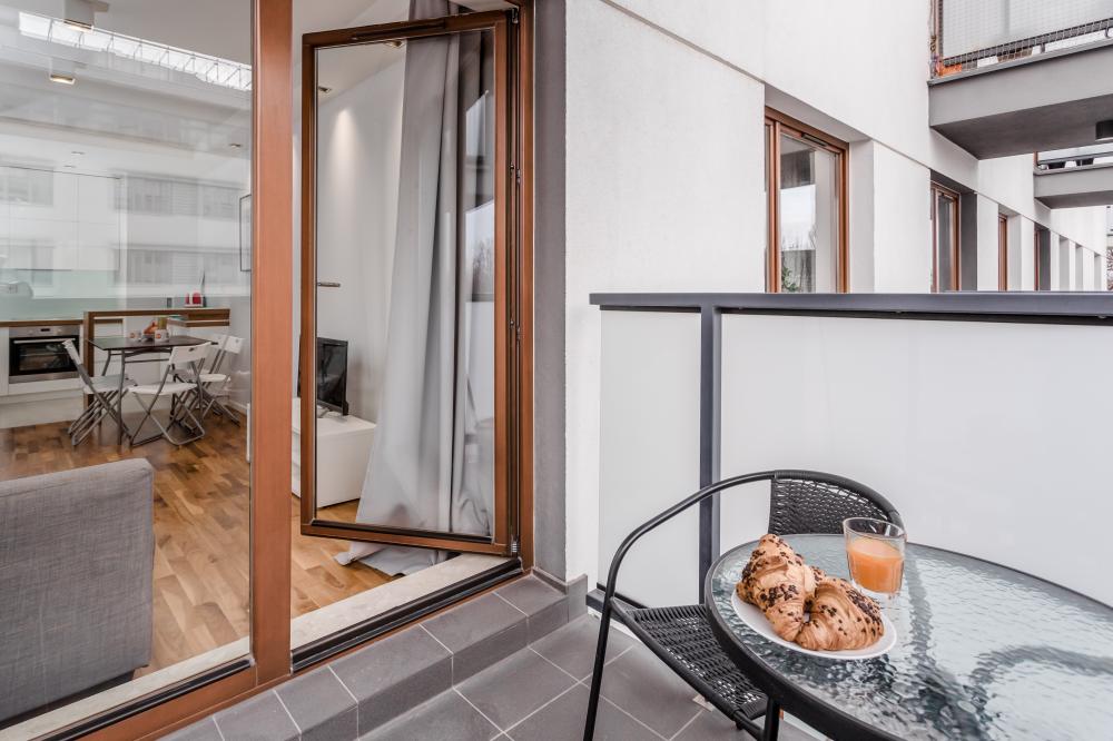 Chill Apartments Airport Residence