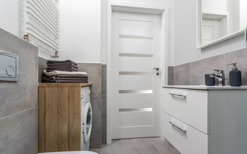 Airport Apartments