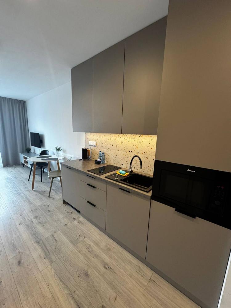 B67 Platon Prime Studio