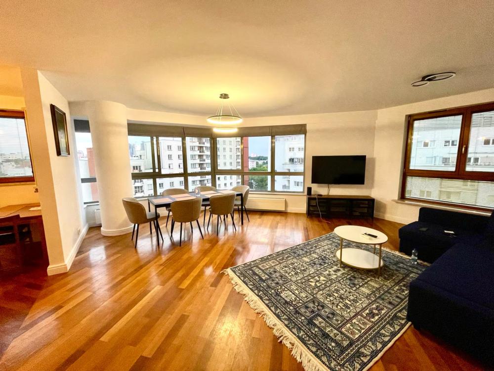 Arkadia Prime Apartment