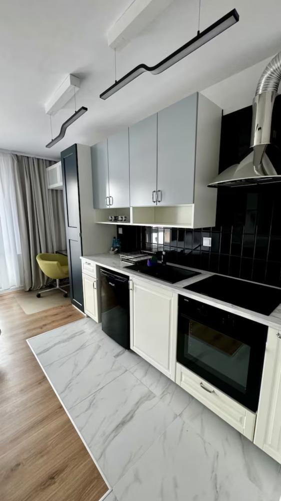 B73 Platon Prime Studio
