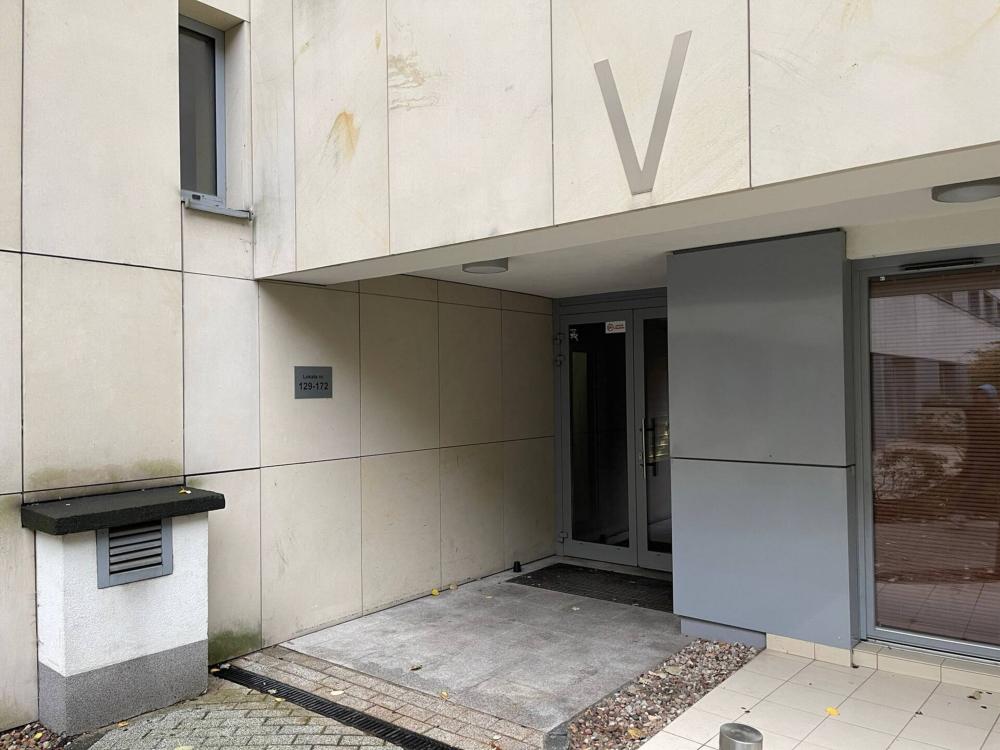 Wronia Charming Studio 02