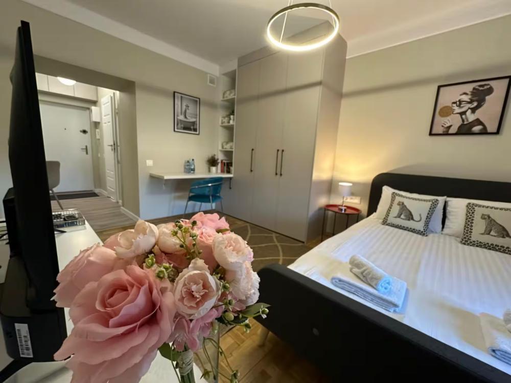 Boczna Charming Studio