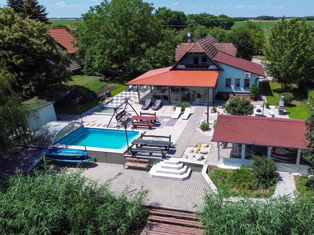 Diófa Vendégház Kenderföldi üdülősor 51.