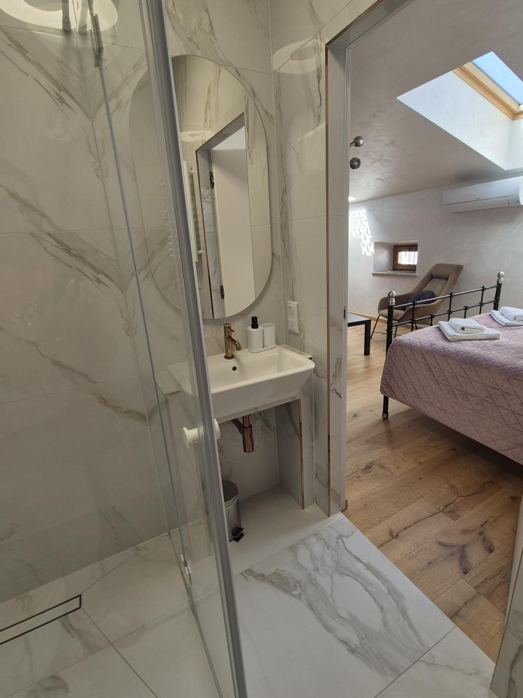 Apartament typu studio z łóżkiem podwójnym MIODOWA