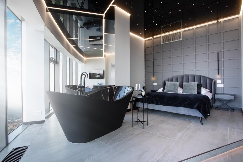 Executive Suite mit freistehender Badewanne 