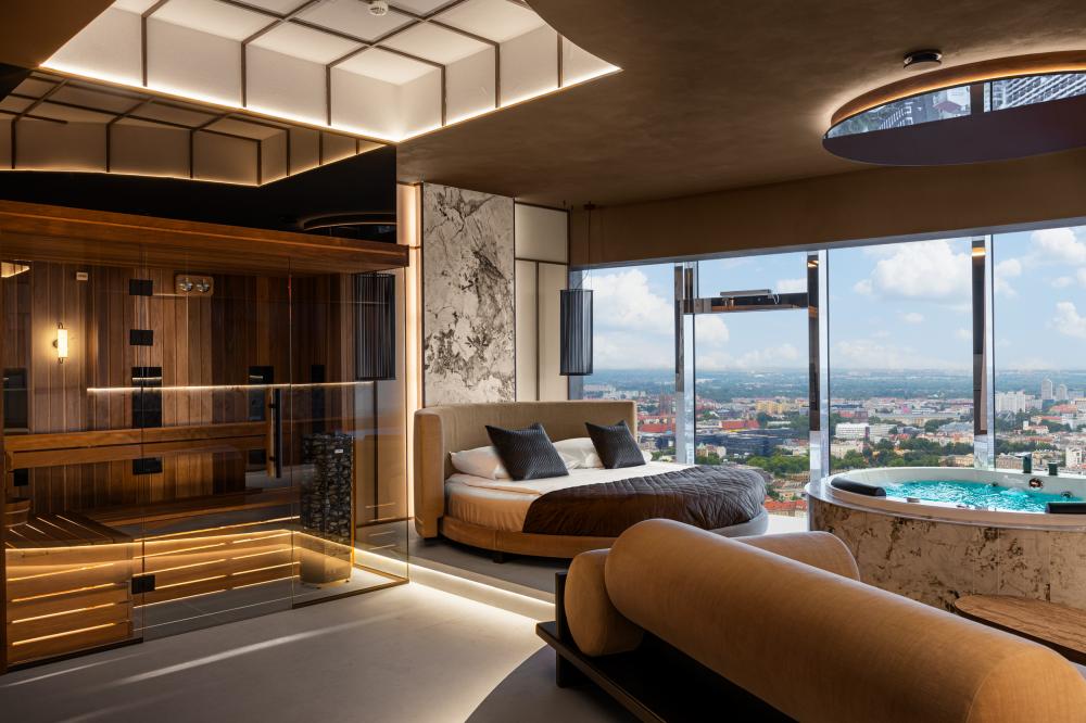 Tokyo" Apartment with Jacuzzi on the 34th floor