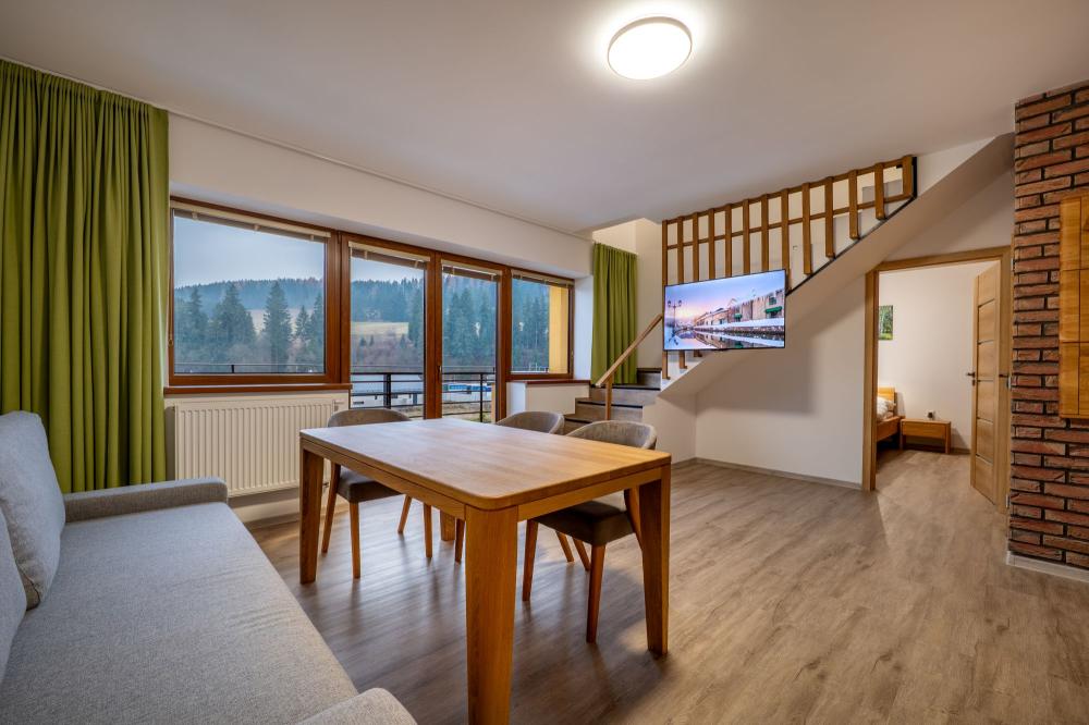 Mezonetový apartmán s oddelenými spálňami na každom poschodí