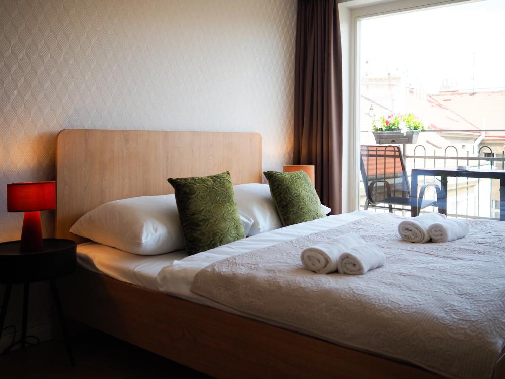 Apartma pro 4 s balkonem