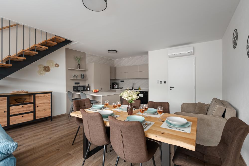 Osmilůžkový apartmán