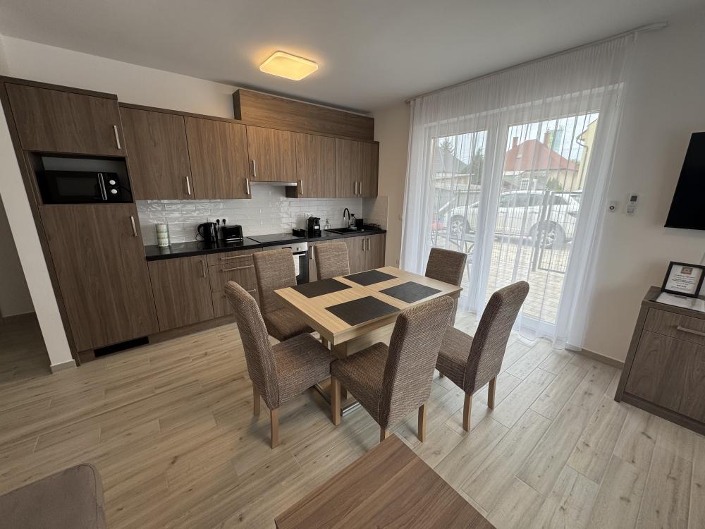 Két hálószobás apartman terasszal