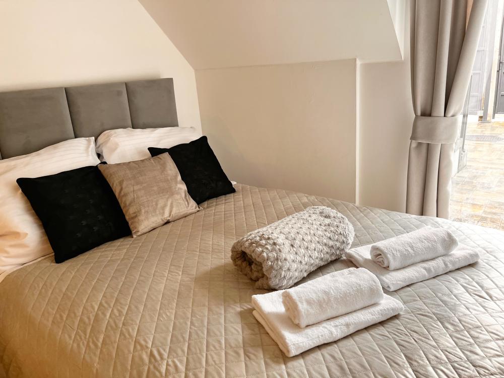 Apartament 2 osobowy widok ze wspólnego tarasu na Pieniny