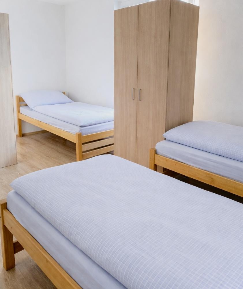 Sleep & Go Czech Republic - Velké Popovice Čtyřlůžkový pokoj Economy se sdílenou koupelnou