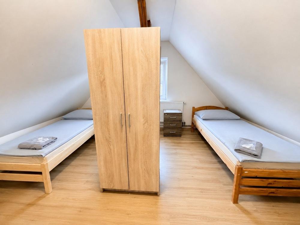 Sleep & Go Czech Republic - Kralupy nad Vltavou Třílůžkový pokoj Economy se sdílenou koupelnou 15