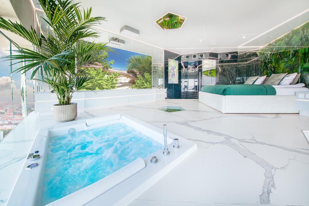 Apartament "Amazonia" z Jakuzzi i Sauną