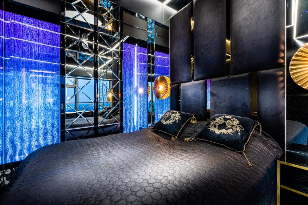 Apartment King z Jakuzzi